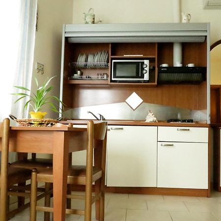 Residence La Villetta Римини Экстерьер фото