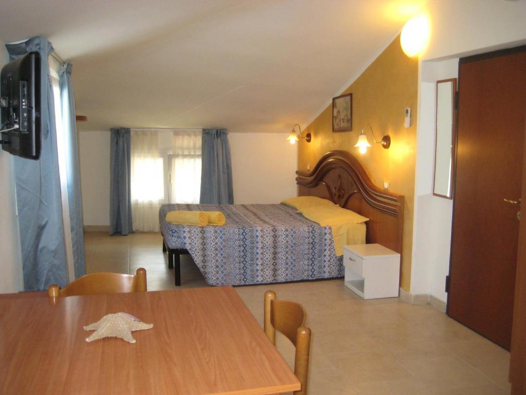 Residence La Villetta Римини Экстерьер фото