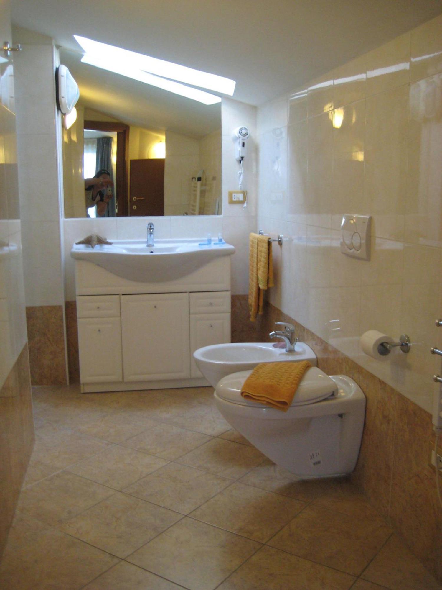 Residence La Villetta Римини Экстерьер фото