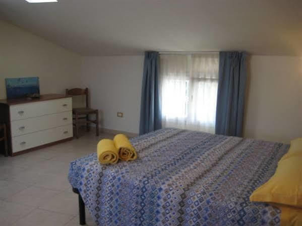 Residence La Villetta Римини Экстерьер фото